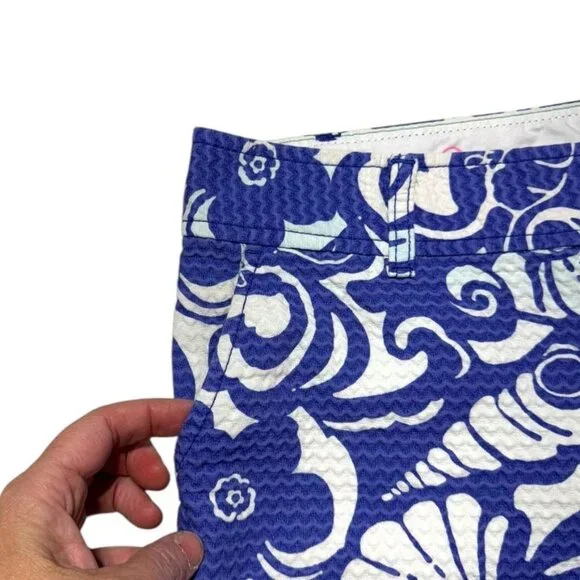 Lilly Pulitzer Blue and White walsh shorts - Picture 9 of 9